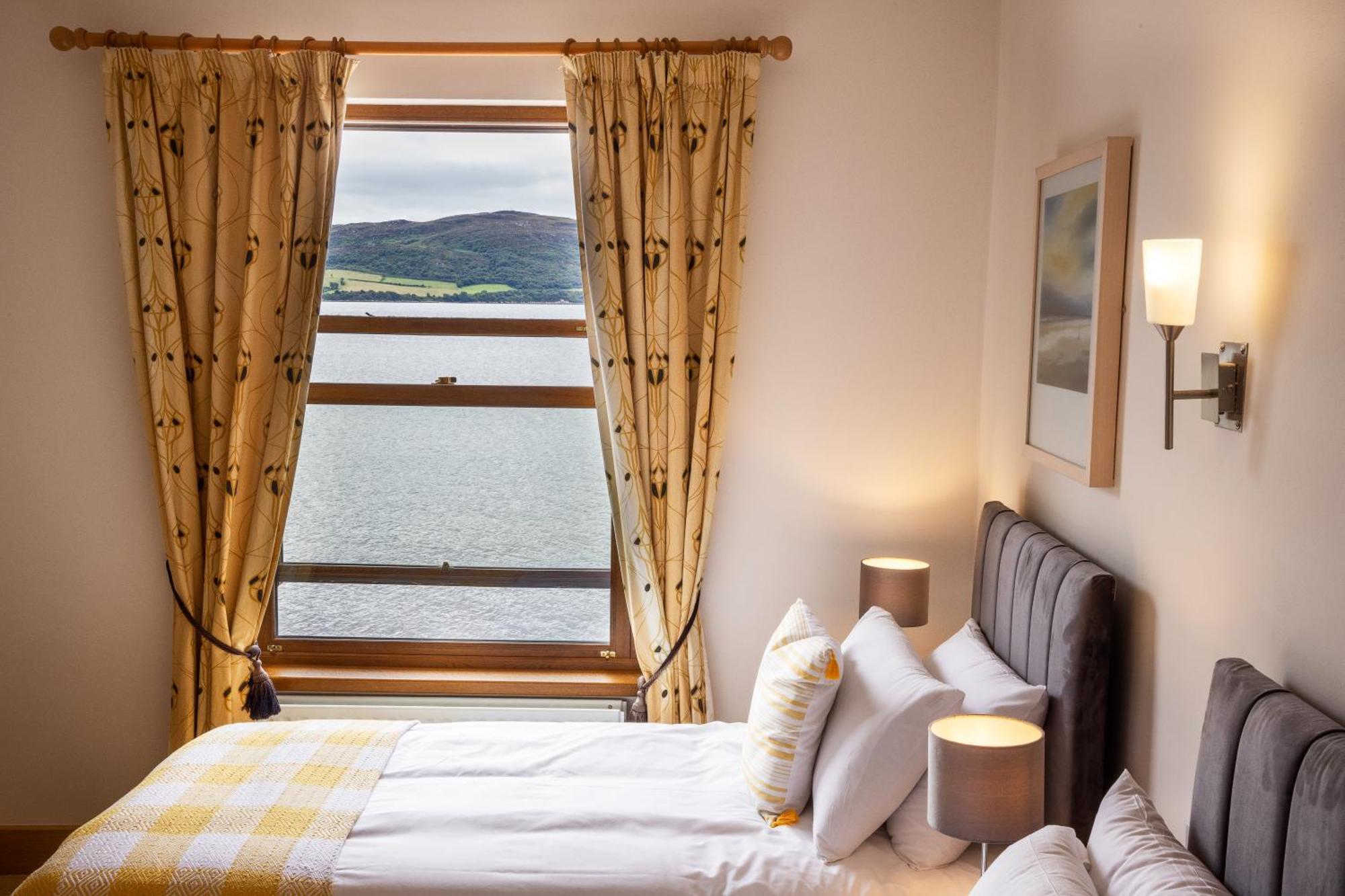 Hotel The Waters Edge Rathmullan Exterior foto